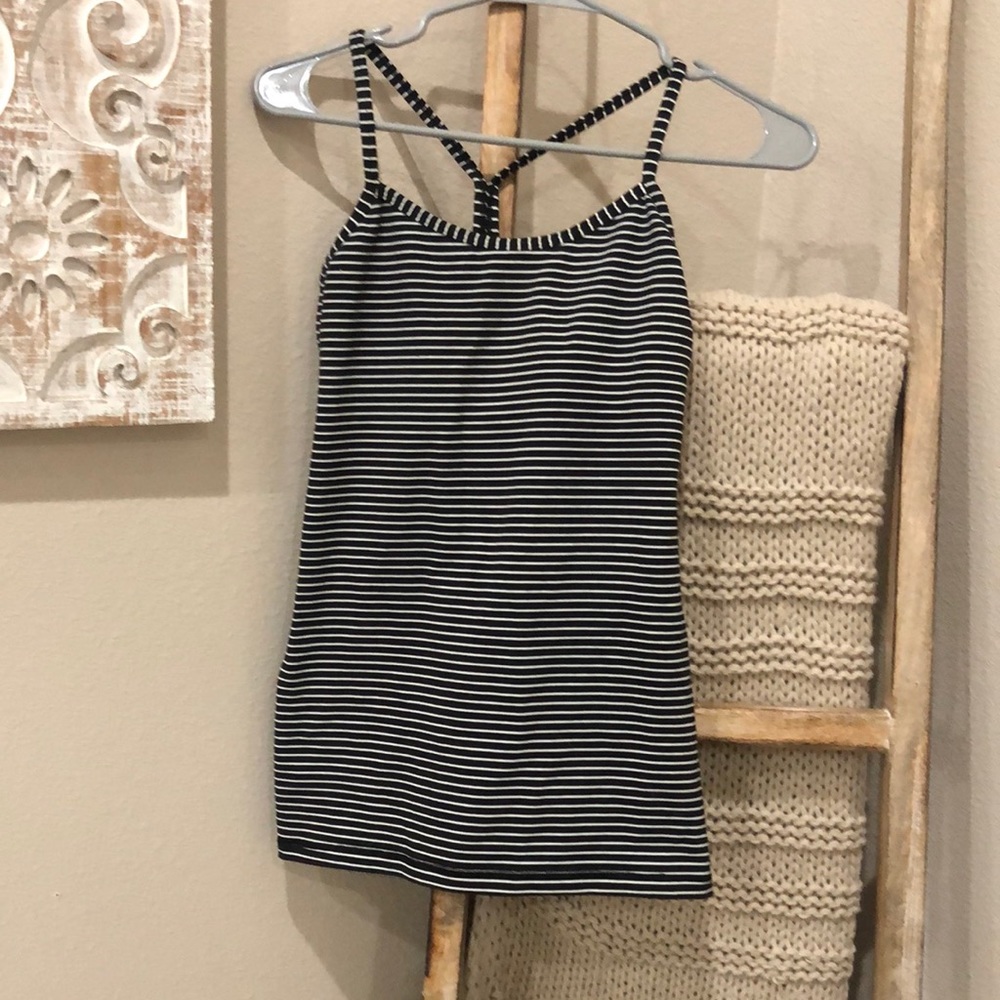Lululemon tank top size 6